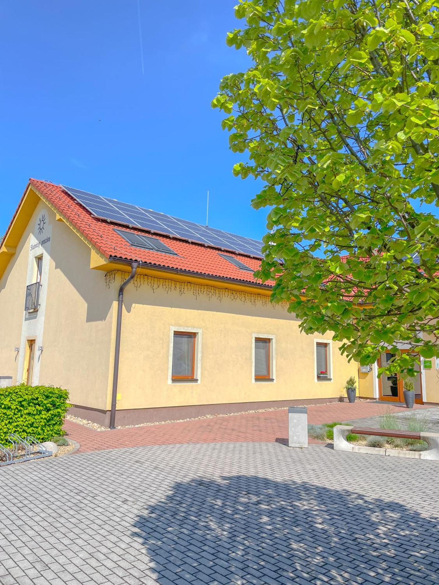 Slunečný Penzion - snídaňový penzion Tasovice Exterior foto