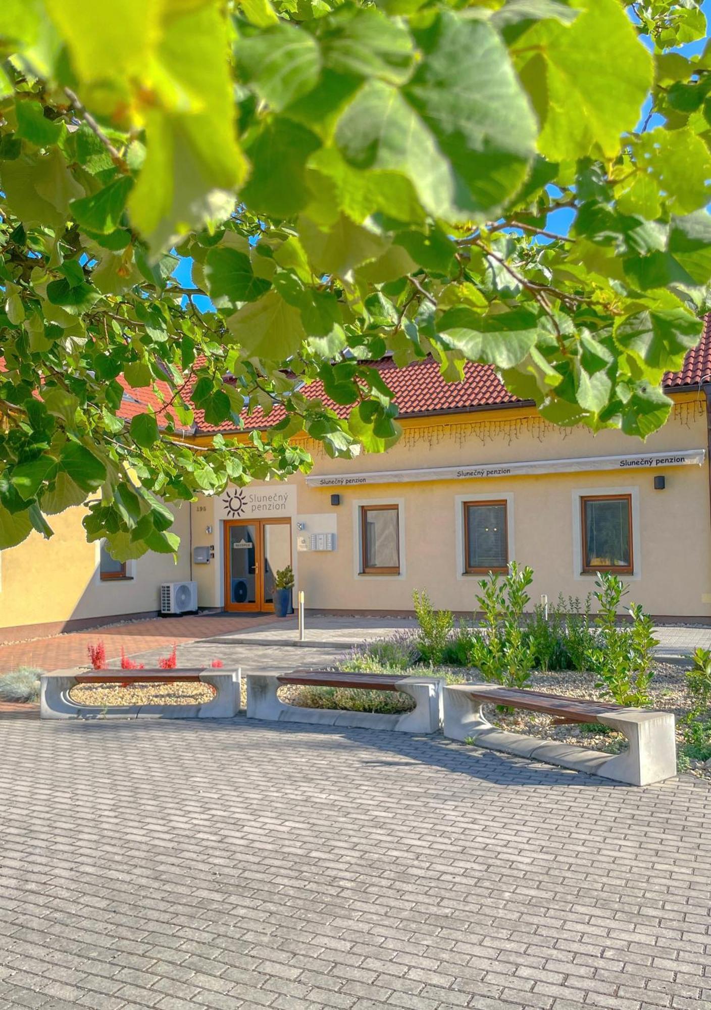 Slunečný Penzion - snídaňový penzion Tasovice Exterior foto